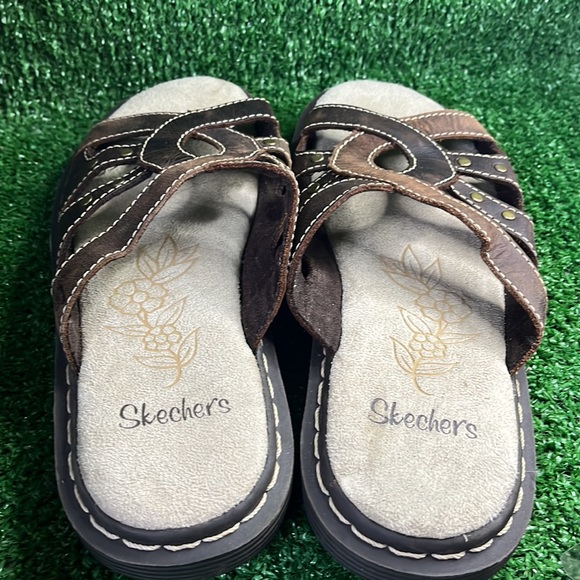 Skechers Leather Crossed Strap Wedge Sandals - Picture 7 of 7